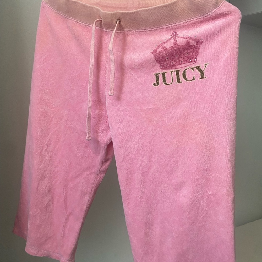 Juicy Couture Pink Velour Capri with Crown Logo